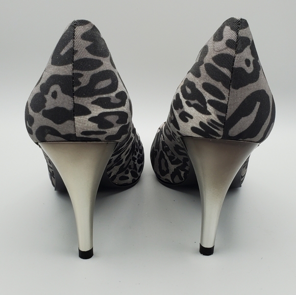 GW Sabina2 Animal print heels by Guess - Picture 3 of 5